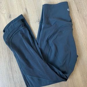 Lululemon leggings with mesh detail size 4 in blue gray slate